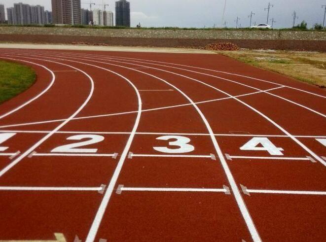 學(xué)校、小區(qū)運(yùn)動(dòng)場(chǎng)為什么要選擇安康塑膠跑道施工？