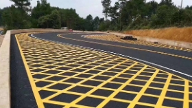 熱熔標(biāo)線涂料有啥特點(diǎn)？十堰恐龍標(biāo)線施工公司為你介紹